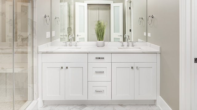 Exploring Contemporary Versus Traditional Elements in Modern Bathroom Vanity Design