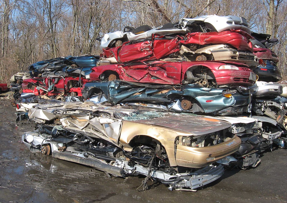6 Reasons to Use Junkyards to Sale Your Damage Cars