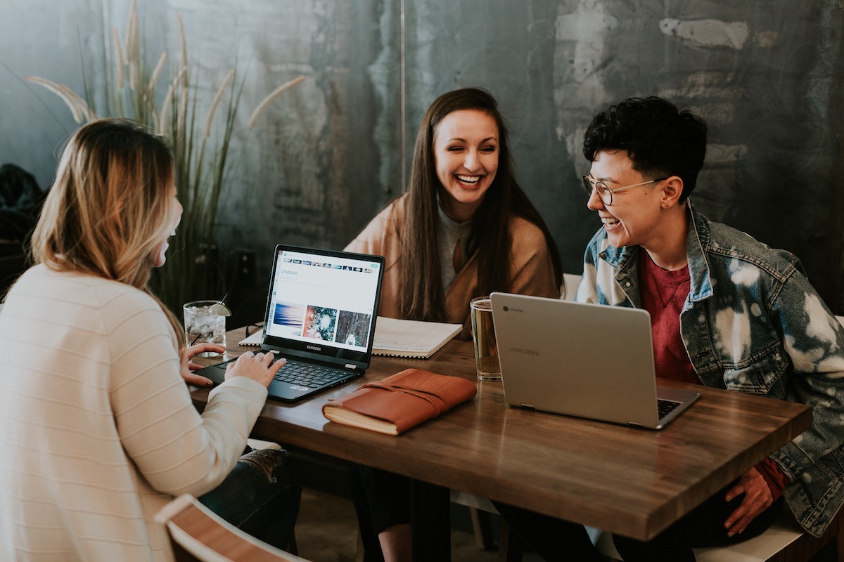 Connecting Beyond Borders: The Global Impact of Online Chats with Strangers