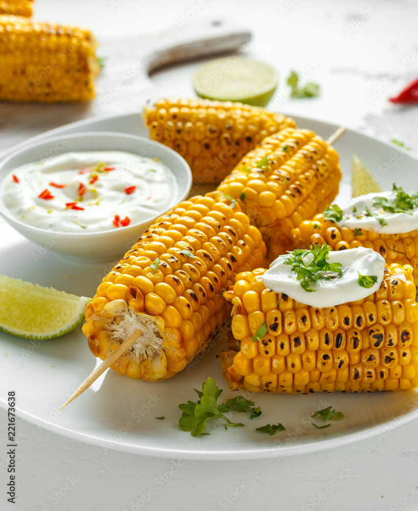 Sweet corn is a healthy and active food option.